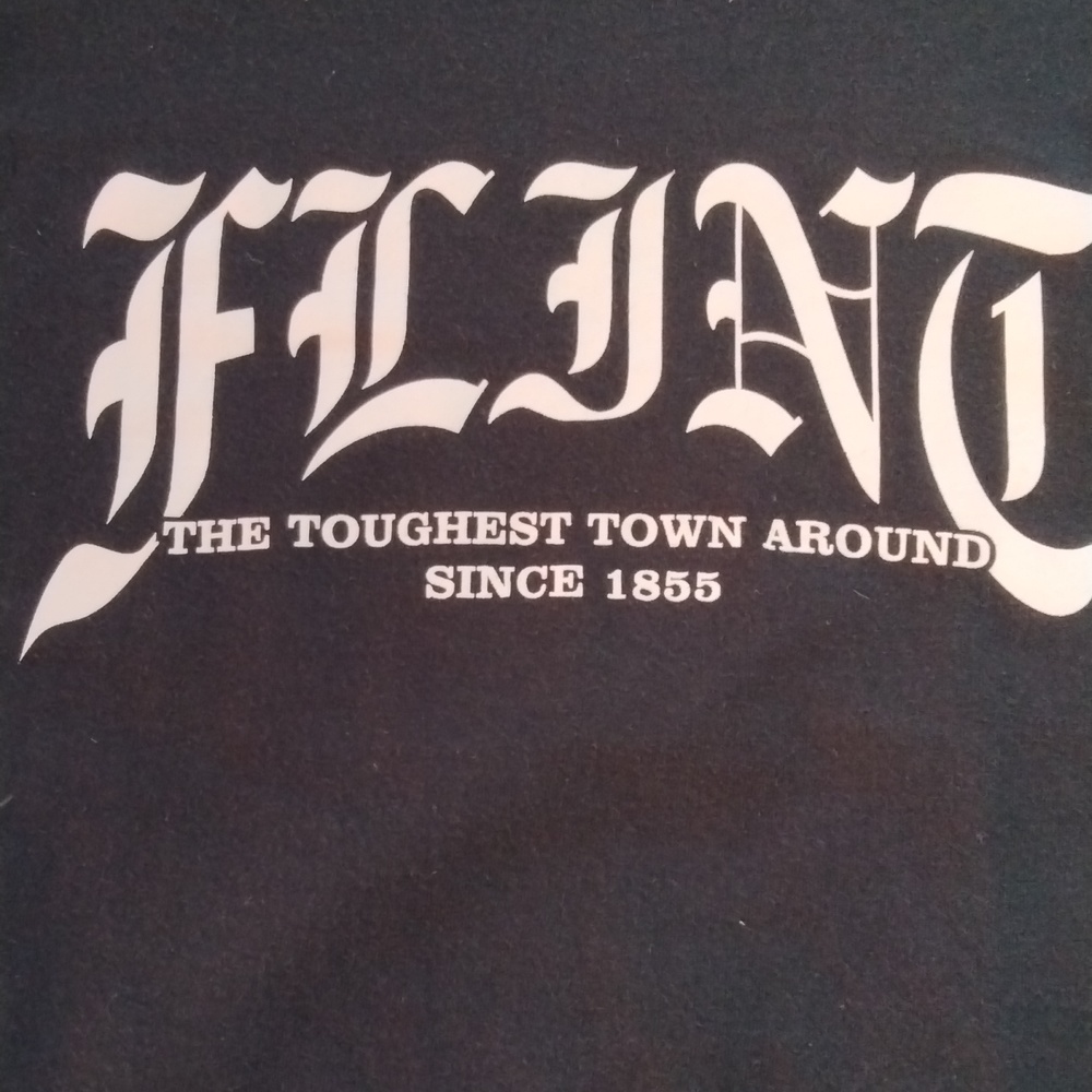 Flint the toughest town around T-shirt XL